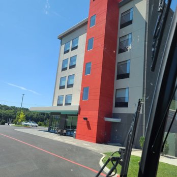 avid hotel Staunton - The hotel. - Hotels Near Me - Staunton, Virginia