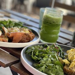 Borsalino - Plantation - Avocado Smash Toast Smoked Salmon Croissant