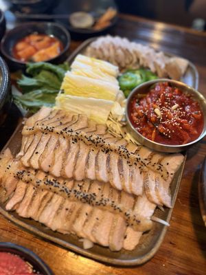 Hangari Kalguksu by null