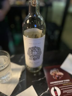 Pur Noire Urban Wineries by null