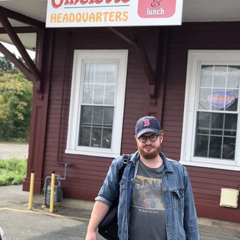 Omelette Headquarters - Outside - Cafes Near Me - Wakefield, Massachusetts