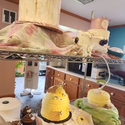 Byers Butterflake Bakery - Specialty cakes.
