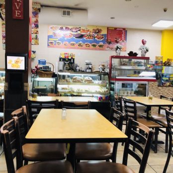 Gata Golosa Astoria - Eating area - Colombian Near Me - Astoria, New York Gata Golosa Astoria - Eating area - Colombian Near Me - Astoria, New York