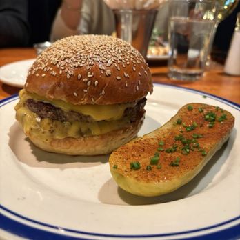 Hudson House - Burger - Seafood Near Me - Addison, Texas Hudson House - Burger - Seafood Near Me - Addison, Texas