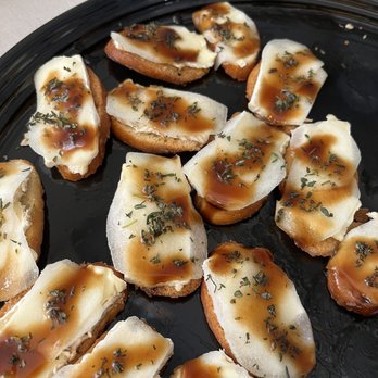 Oakhurst Market - Pear and Brie crostinis - Grocery Near Me - Decatur, Georgia Oakhurst Market - Pear and Brie crostinis - Grocery Near Me - Decatur, Georgia