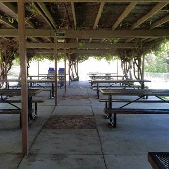 Grape Arbor Park - Parks Near Me - Calabasas, California