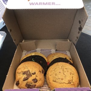 Insomnia Cookies 84 Photos 104 Reviews Ice Cream Frozen Yogurt 4187 Campus Dr Irvine Ca United States Phone Number Menu