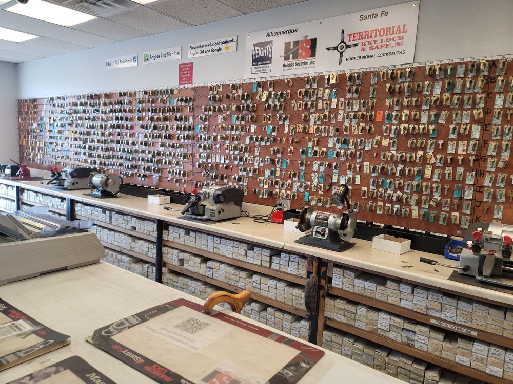 HEIGHTS SECURITY Updated September 2024 31 Reviews 920 San Mateo