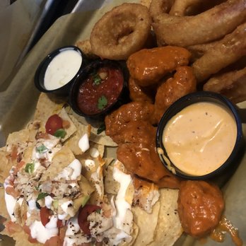 Buffalo Wild Wings - Appetizer Sampler - American Near Me - Glendale, Arizona