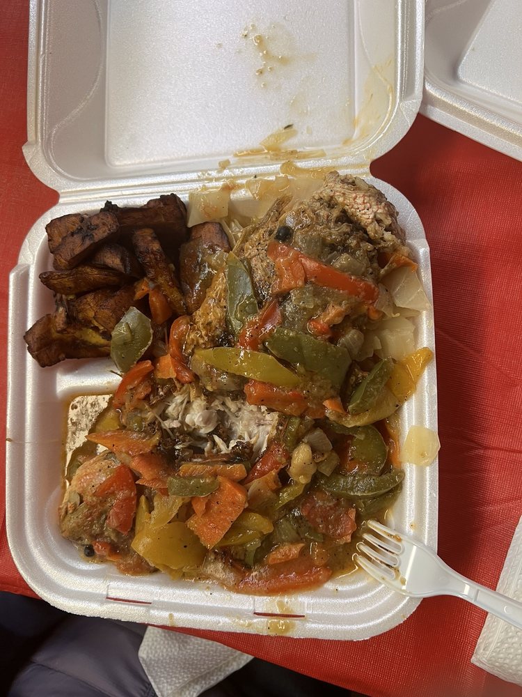 Scoop Dawg and Spirits Logo