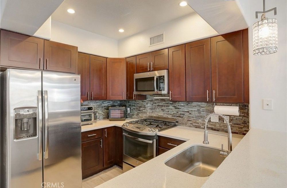 RILEY EASTMAN REALTY COMPASS 14 Photos 21250 Hawthorne Blvd