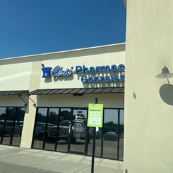 Chris’ Pharmacy Gonzales