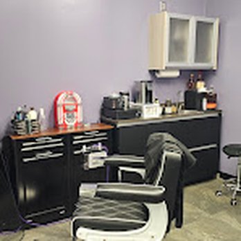 Equilibrium Salon - Men's Hair Salons Near Me - Matthews, North Carolina Equilibrium Salon - Men's Hair Salons Near Me - Matthews, North Carolina