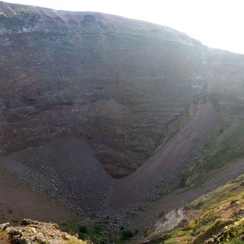 Vesuvio - Parks Near Me