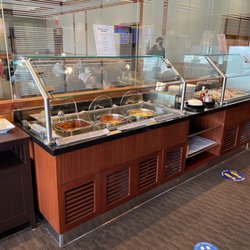Korean Air Prestige Lounge - Hot food, soup and sandwiches