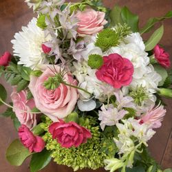 Stems & Vines - Flower Bouquet