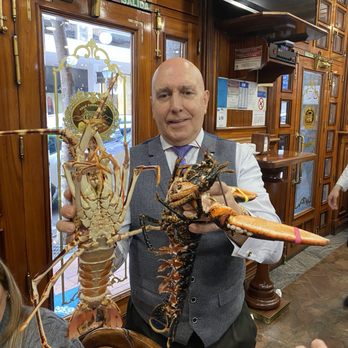 Taberna Ocaldiño - The lobsters we wish we had. - Restaurants Near Me - Madrid, M