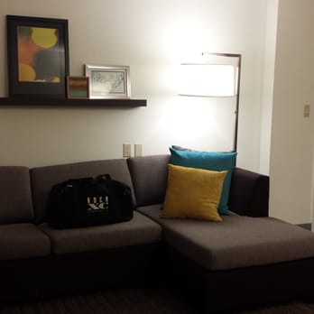 Residence Inn Toronto Markham - Couch/sectional - Hotels Near Me - Markham, Ontario Residence Inn Toronto Markham - Couch/sectional - Hotels Near Me - Markham, Ontario
