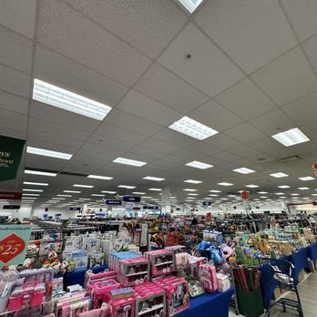 Marshalls - Inside - Department Stores Near Me - Bridgewater, New Jersey
