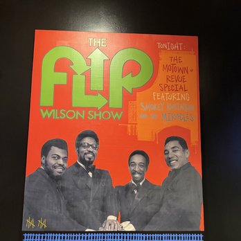 Fixins - Display of art - Smokey Robinson and the Miracles - Soul Food Near Me - Detroit, Michigan Fixins - Display of art - Smokey Robinson and the Miracles - Soul Food Near Me - Detroit, Michigan