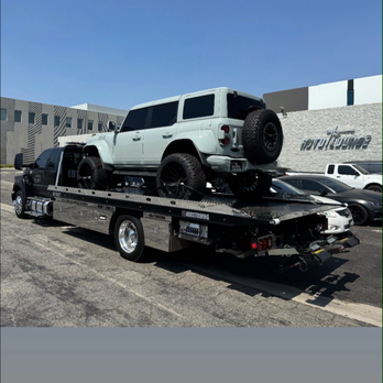 Avo’s Towing - Towing Near Me