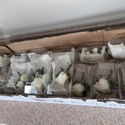 Arlington Heights Florist - Corsages and boutonnieres