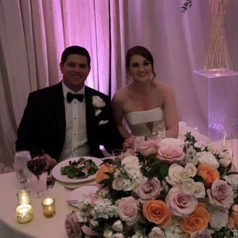 RJ Glamour & Innovation - Sweetheart table centerpiece - Party Equipment Rentals Near Me - Winter Park, Florida