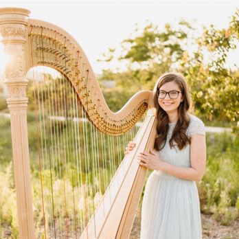 Stephanie - Harpist - Musicians Near Me Stephanie - Harpist - Musicians Near Me