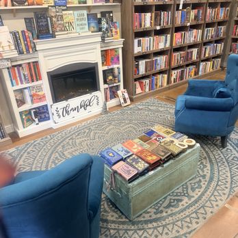 Books on Main - Bookstores Near Me - Murphys, California