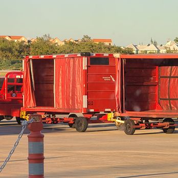 American Airlines - Not moving my luggage. - Airlines Near Me - Key West, Florida American Airlines - Not moving my luggage. - Airlines Near Me - Key West, Florida