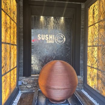 Sushi Zero - Alcove by entrance - Sushi Bars Near Me - Millburn, New Jersey