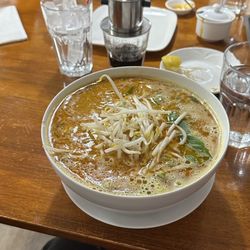 Ivy Pho - Large Peanut Sate Noodle Soup