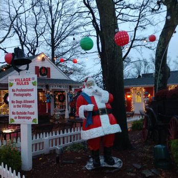 The Milleridge Inn - Santa! - American Near Me - Jericho, New York