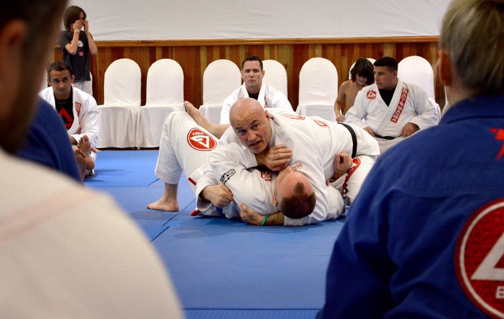 Gracie Barra Bloomington Logo