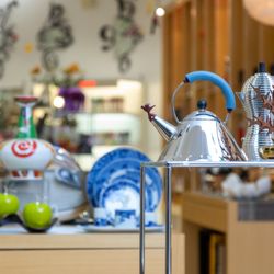 Speranza Design Gallery - Iconic Michael Graves Kettle by Alessi