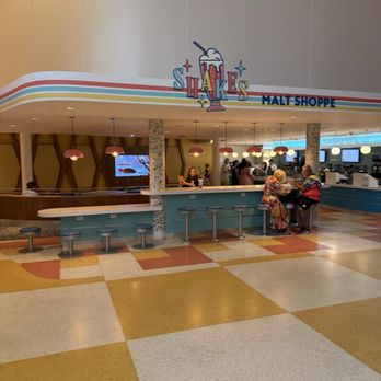 Shakes Malt Shoppe - Outside - Ice Cream & Frozen Yogurt Near Me - Orlando, Florida Shakes Malt Shoppe - Outside - Ice Cream & Frozen Yogurt Near Me - Orlando, Florida