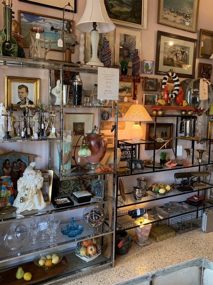 San Antonio Antiques Image