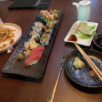 Takara - Shrimp tempura, spicy tuna roll, kimchi rice and gyoza - Japanese Near Me - Canton, Massachusetts