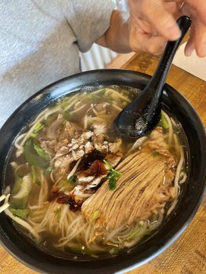 Thuy's Pho by null