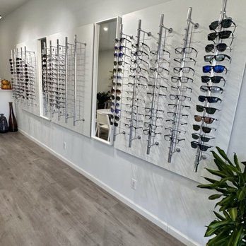 Little Neck Optical - Optometrists Near Me - New York, New York