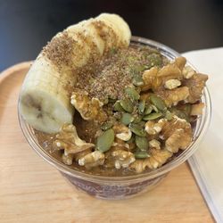 Bora nut açaí bowl