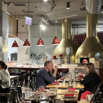 Eataly - Chicago - Pizza Near Me - Chicago, Illinois