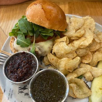 Magnolia Table - Gaines Brother Burger - Breakfast & Brunch Near Me - Waco, Texas