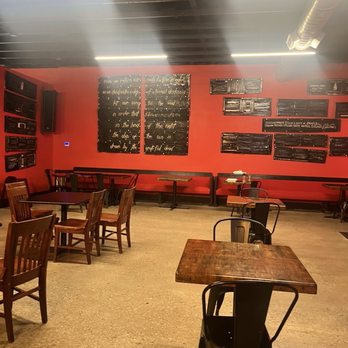 Hotboxx Woodfire - Pizza Near Me - Holiday Island, Arkansas Hotboxx Woodfire - Pizza Near Me - Holiday Island, Arkansas