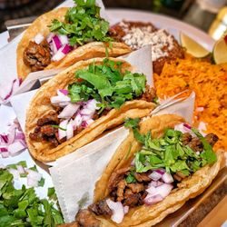 El Mezcalito Cantina - Tacos de Asada