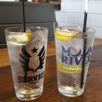 BowTie Barbecue - water in local brewery glasses - Southern Near Me - Savannah, Georgia BowTie Barbecue - water in local brewery glasses - Southern Near Me - Savannah, Georgia