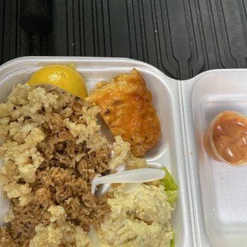 Dwikey's Souse House - Peas and Rice.   Cracked Conch, - Caribbean Near Me - Pembroke Pines, Florida