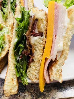 Cottage Cafe & Fireside Lounge by null