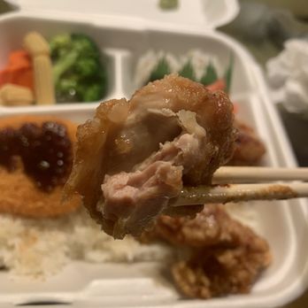 Tenkatori - The inside of the sweet and sour karaage. Very juicy - Gluten-Free Near Me - Costa Mesa, California Tenkatori - The inside of the sweet and sour karaage. Very juicy - Gluten-Free Near Me - Costa Mesa, California