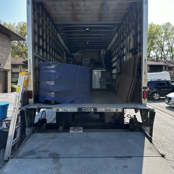 White Gloves Moving - Movers Near Me - Plainfield, Illinois White Gloves Moving - Movers Near Me - Plainfield, Illinois